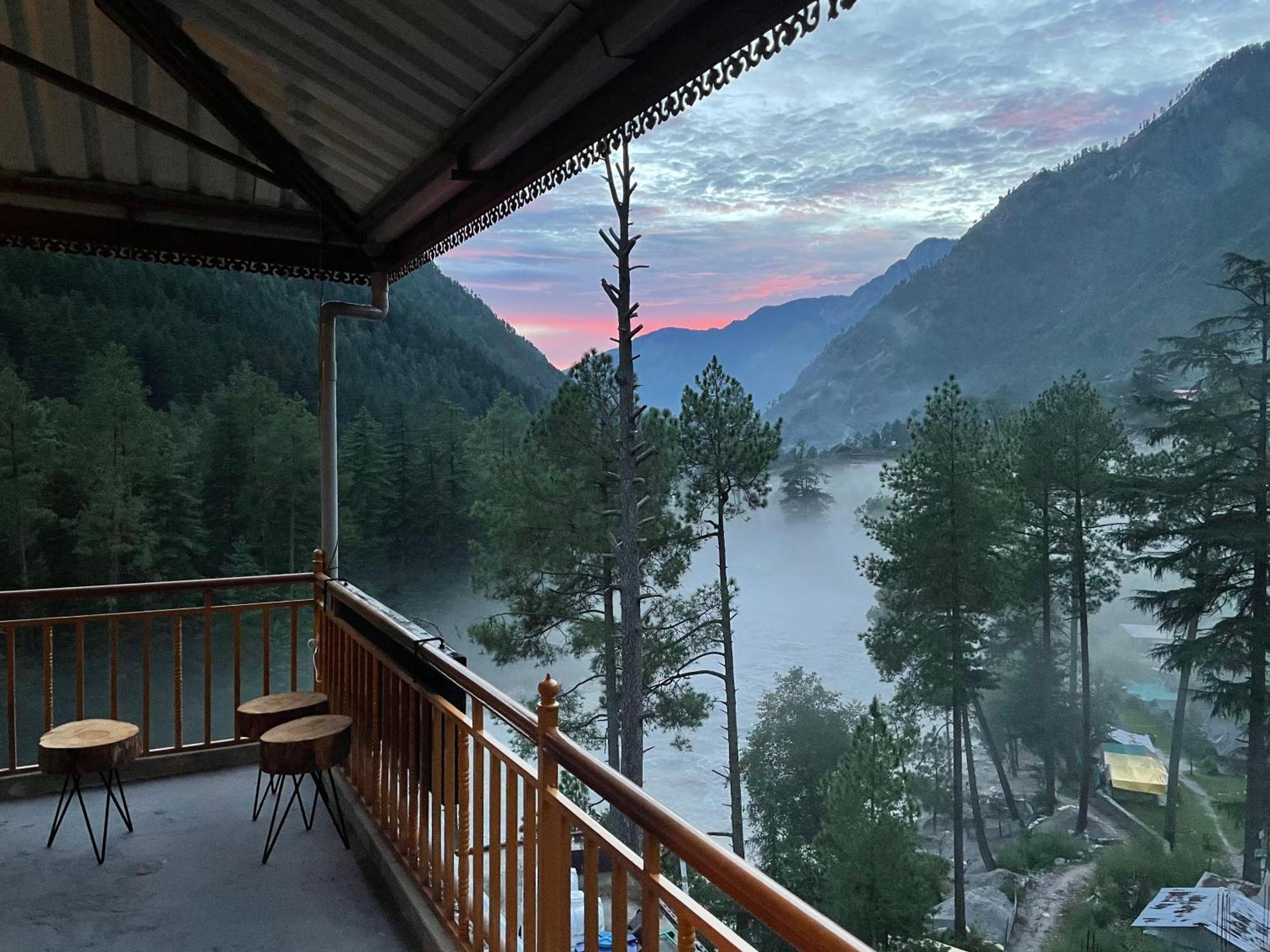 Highland Spirit 2 Hotell Kasol Eksteriør bilde